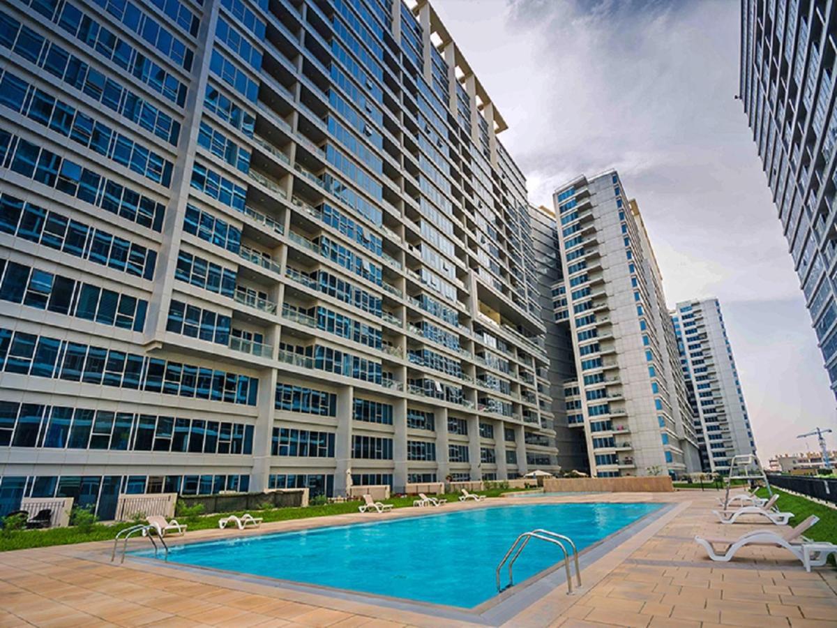 Octavius Holiday Homes, Spacious 2 Bedroom Apartment, Dubai Skyline & Burj Khalifa View Exteriör bild